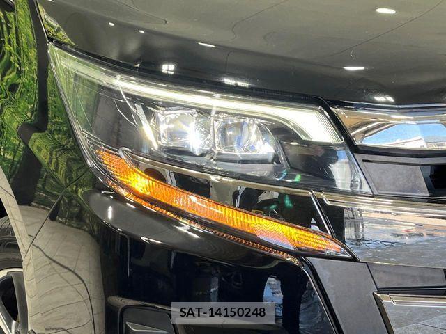 Toyota NOAH 2018-11 7021081-13