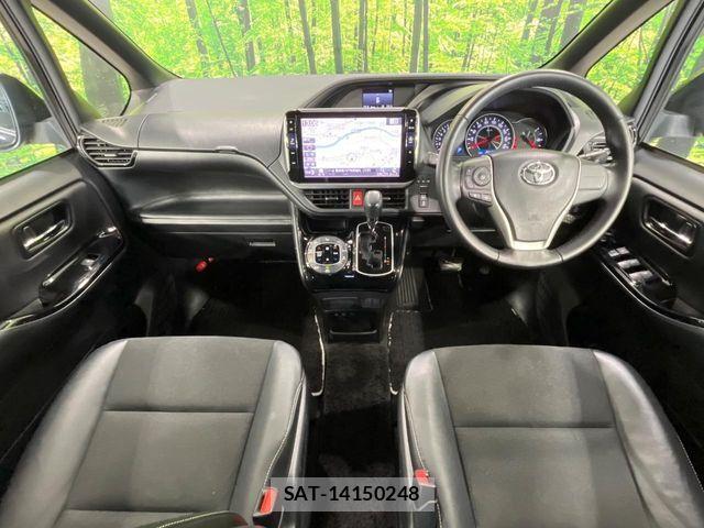 Toyota NOAH 2018-11 7021081-1