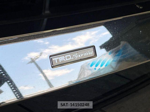Toyota NOAH 2018-11 7021081-2
