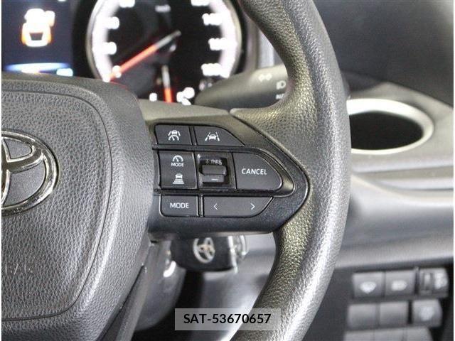 Toyota NOAH 2022-10 7021082-18