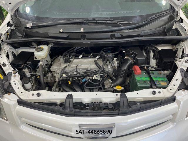 Toyota NOAH 2013-05 7021089-18