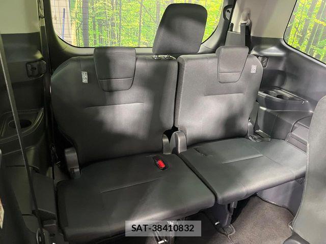 Toyota NOAH 2022-12 7021083-9