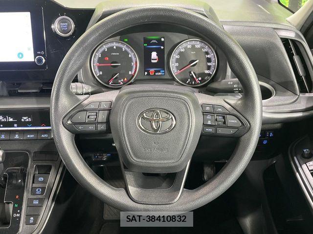 Toyota NOAH 2022-12 7021083-11
