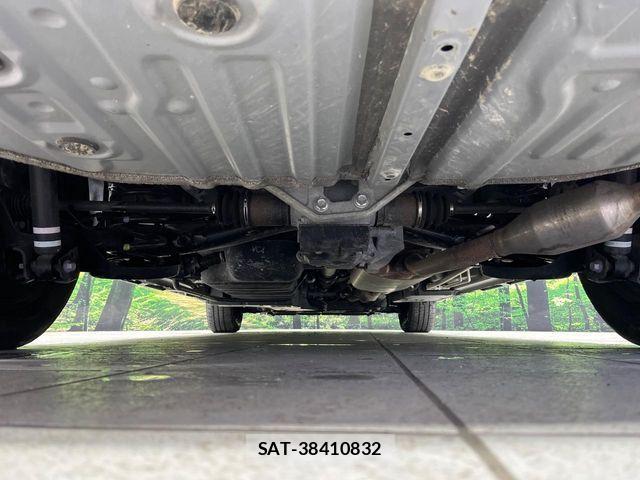 Toyota NOAH 2022-12 7021083-19