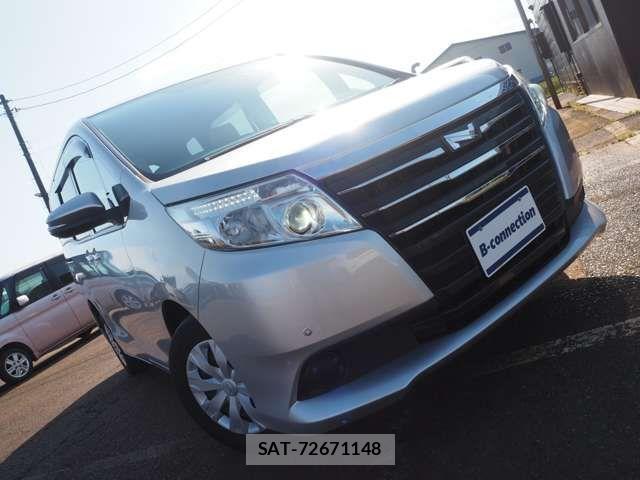 Toyota NOAH 2015-03 7021084-5