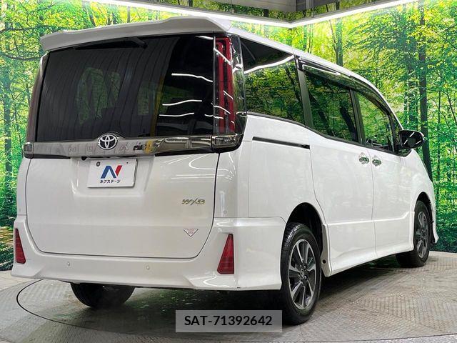 Toyota NOAH 2020-09 7059956-17