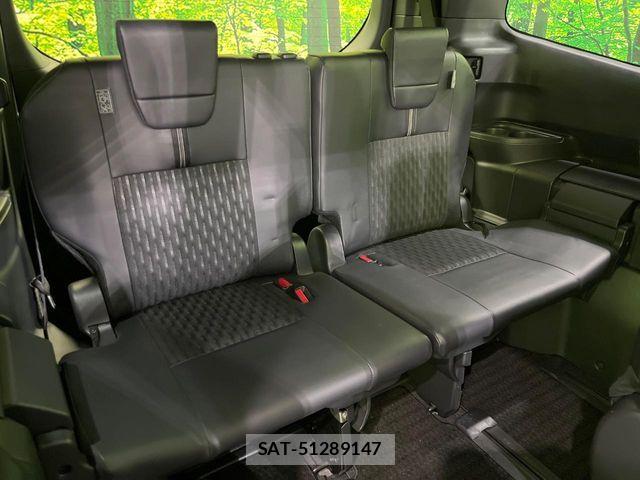 Toyota NOAH 2023-07 7059953-11