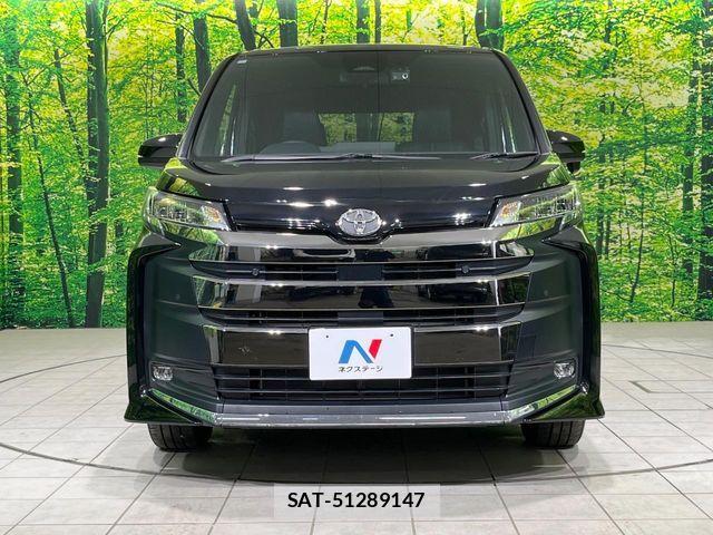 Toyota NOAH 2023-07 7059953-15