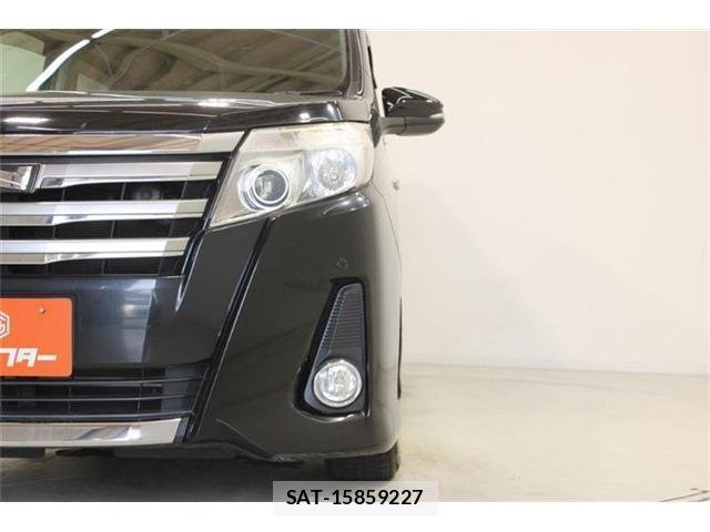 Toyota NOAH 2014-09 7057219-13