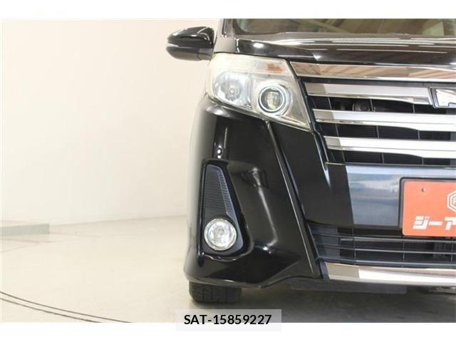 Toyota NOAH 2014-09 7057219-15