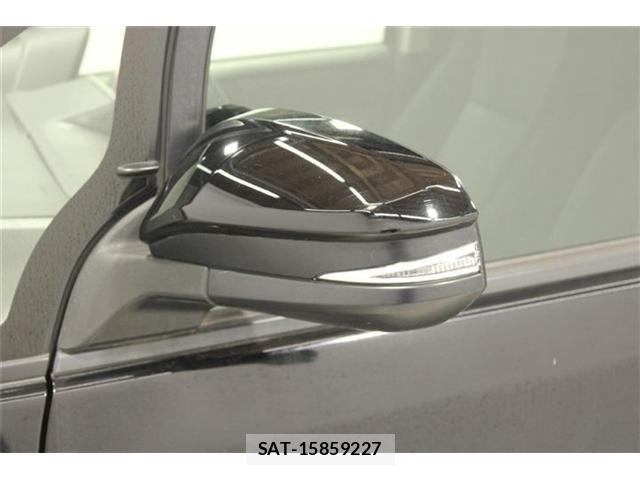 Toyota NOAH 2014-09 7057219-19