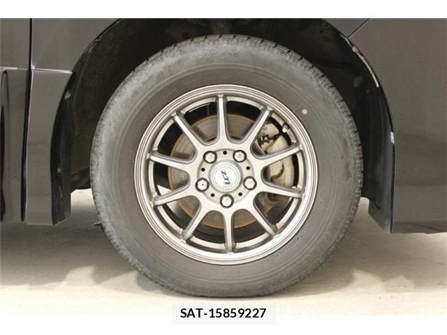 Toyota NOAH 2014-09 7057219-21