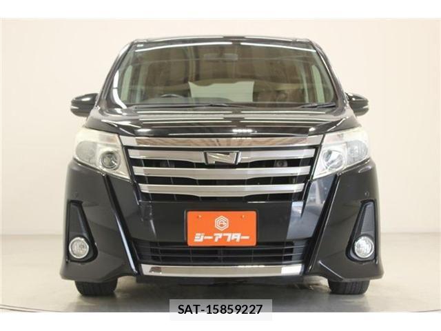 Toyota NOAH 2014-09 7057219-6