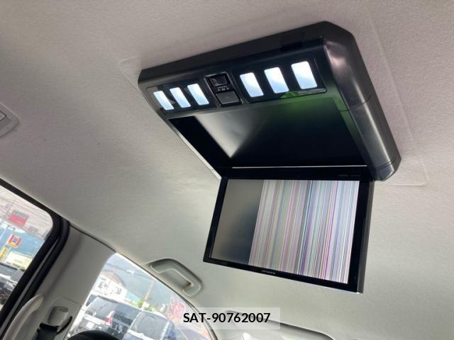 Toyota NOAH 2010-09 7222814-17