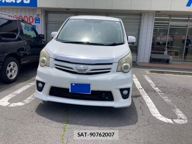 Toyota NOAH 2010-09 7222814-0