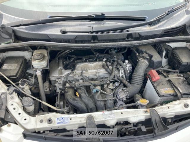 Toyota NOAH 2010-09 7222814-23