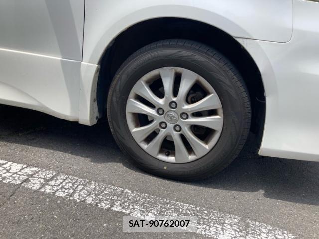 Toyota NOAH 2010-09 7222814-6