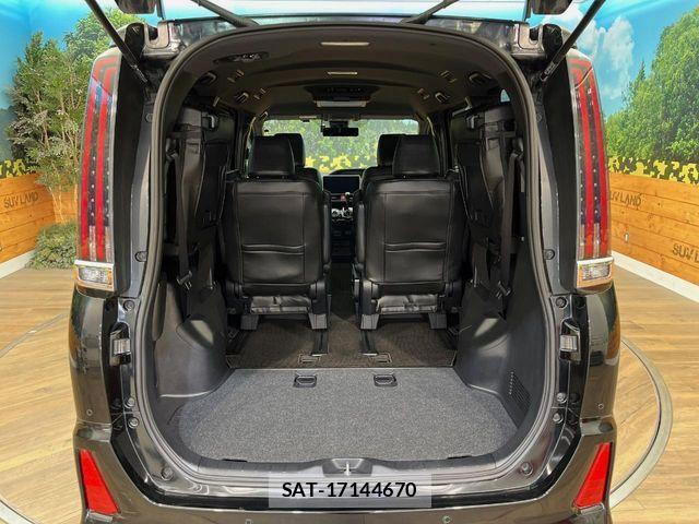 Toyota NOAH 2020-07 7215751-12