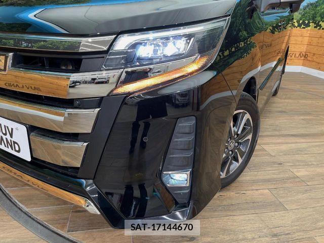 Toyota NOAH 2020-07 7215751-13
