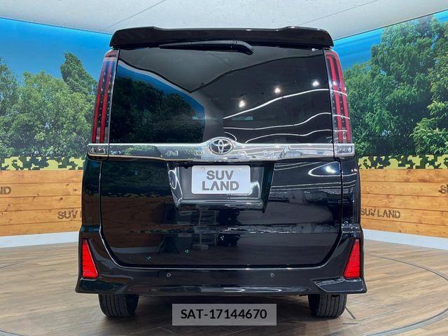 Toyota NOAH 2020-07 7215751-16
