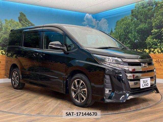 Toyota NOAH 2020-07 7215751-17