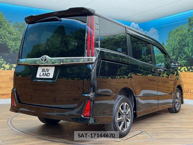 Toyota NOAH 2020-07 7215751-18