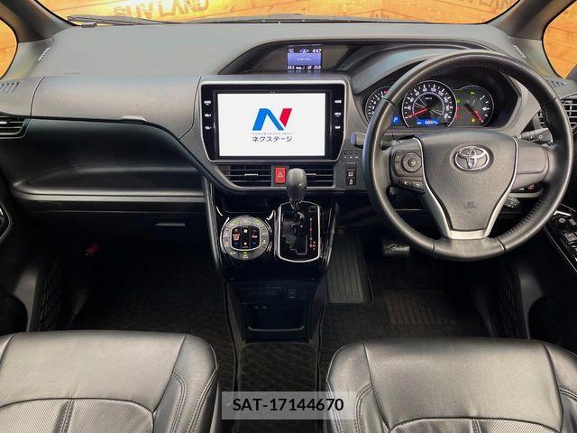 Toyota NOAH 2020-07 7215751-1