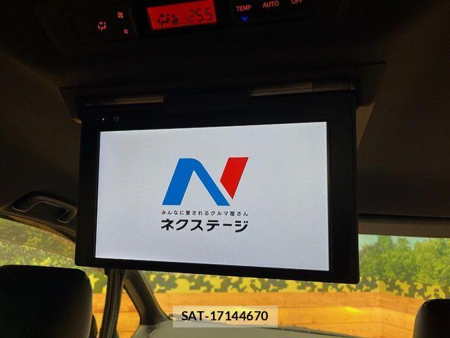 Toyota NOAH 2020-07 7215751-2