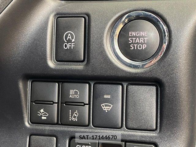 Toyota NOAH 2020-07 7215751-4