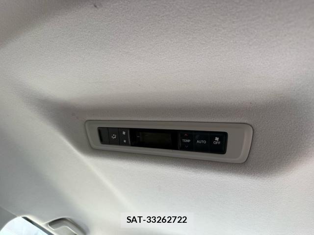 Toyota NOAH 2015-03 7222816-19