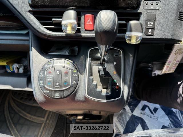 Toyota NOAH 2015-03 7222816-20