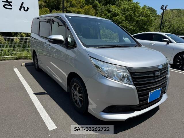 Toyota NOAH 2015-03 7222816-1