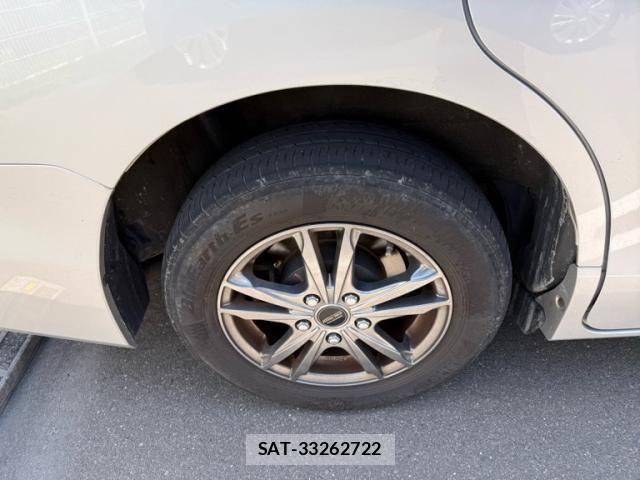 Toyota NOAH 2015-03 7222816-7