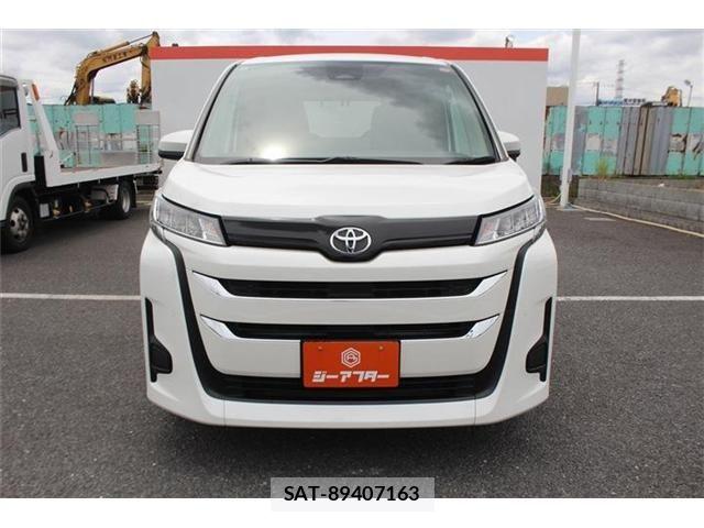Toyota NOAH 2022-09 7215683-9