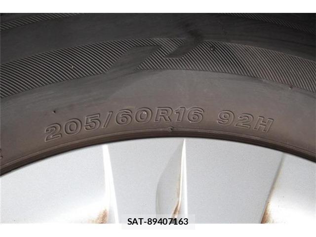Toyota NOAH 2022-09 7215683-14
