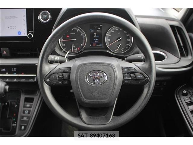 Toyota NOAH 2022-09 7215683-24