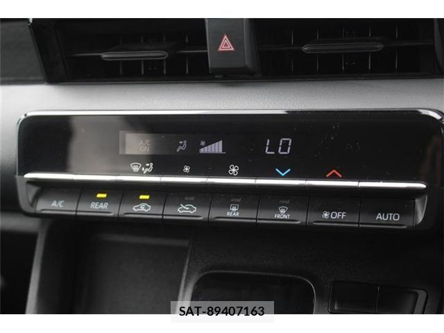 Toyota NOAH 2022-09 7215683-27
