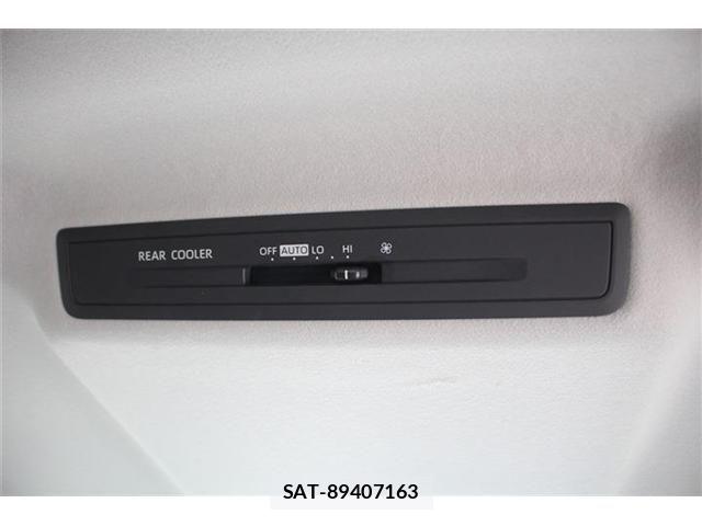 Toyota NOAH 2022-09 7215683-5