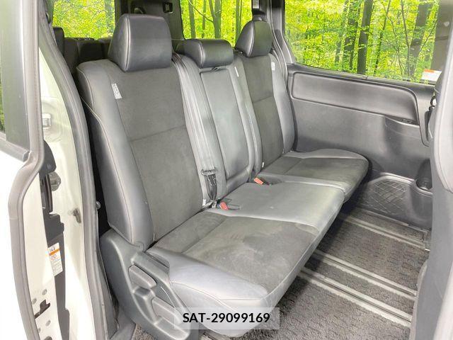 Toyota NOAH 2020-11 7222818-11