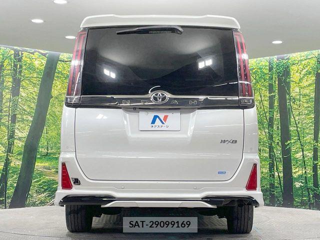 Toyota NOAH 2020-11 7222818-17