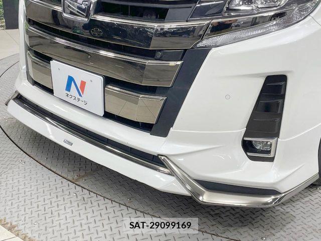 Toyota NOAH 2020-11 7222818-5