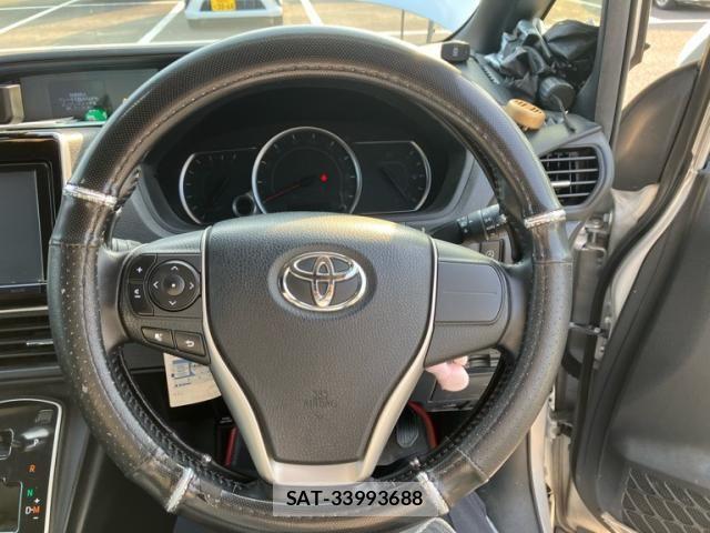 Toyota NOAH 2016-03 7222817-15