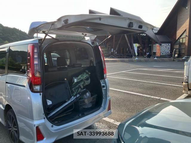 Toyota NOAH 2016-03 7222817-6