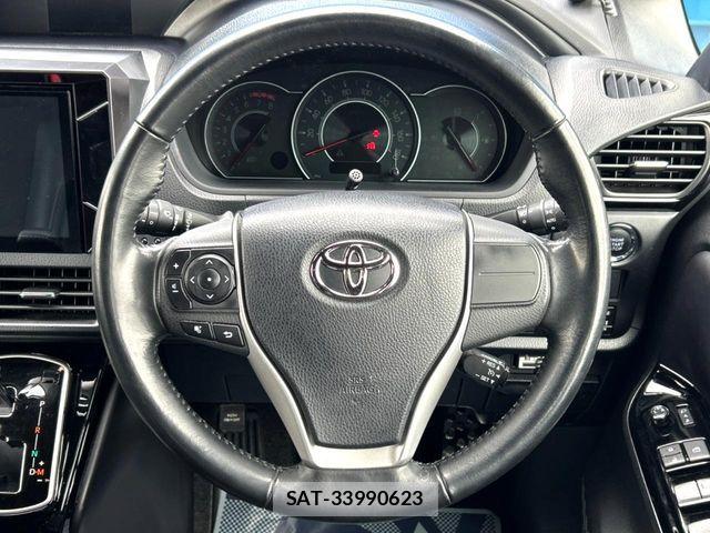 Toyota NOAH 2017-12 7251752-11