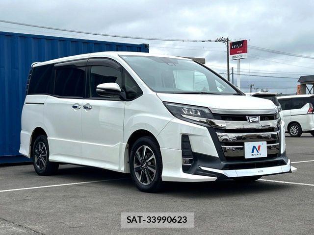 Toyota NOAH 2017-12 7251752-16