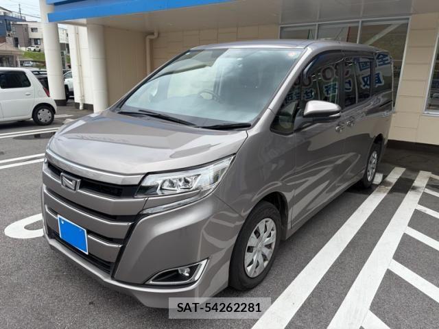 Toyota NOAH 2018-06 7251751-0