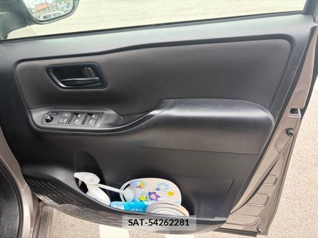 Toyota NOAH 2018-06 7251751-10