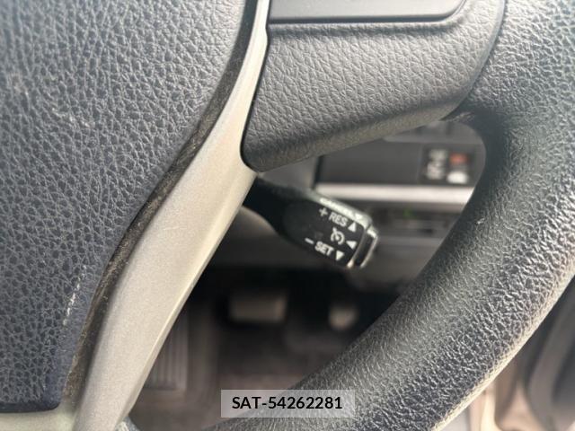 Toyota NOAH 2018-06 7251751-16
