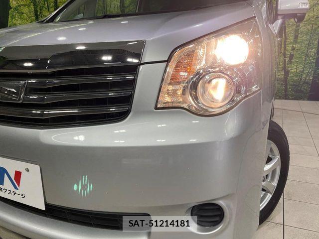 Toyota NOAH 2011-06 7272519-11