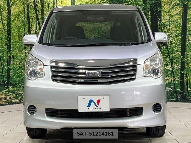 Toyota NOAH 2011-06 7272519-13